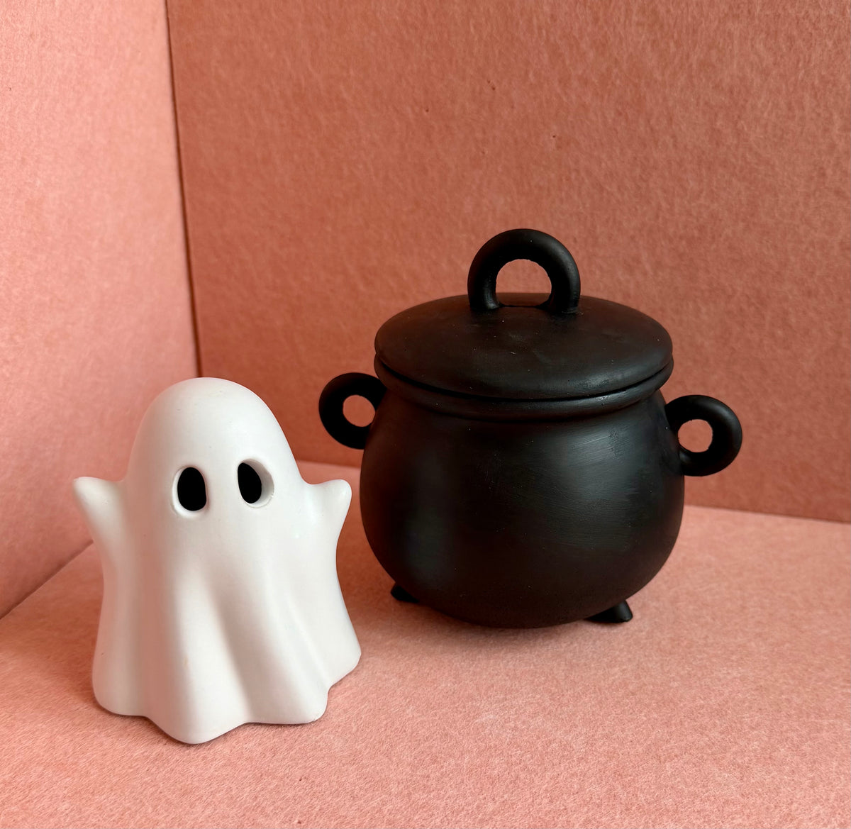 Halloween Cauldron Candle Pot | Peachy Potions